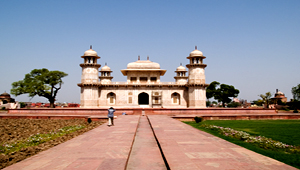 Itimat-ud-Daula-agra